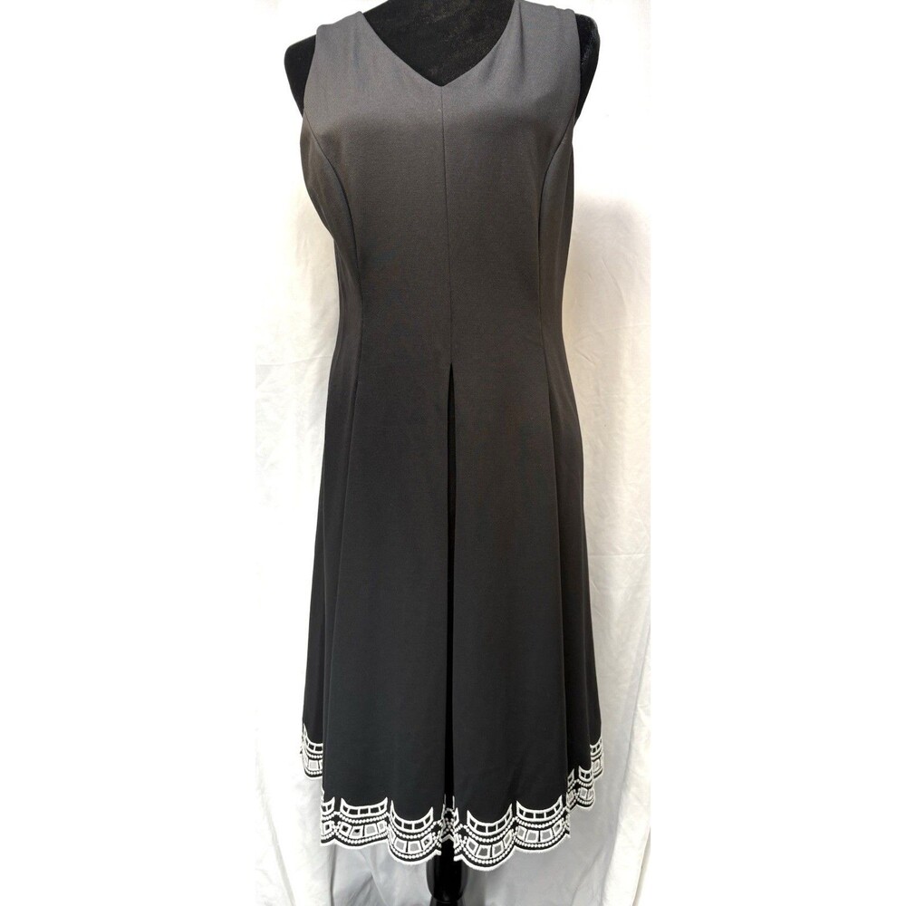 Talbots 10P Petite Black Sleeveless V-Neck A-Line Dress Lined Embroidered Hem